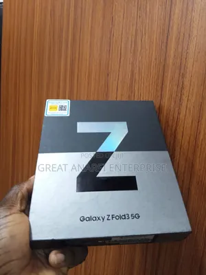 New Samsung Galaxy Z Fold 3 256 GB Black