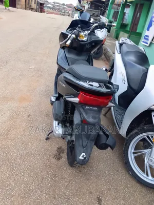 Honda 2024 Black