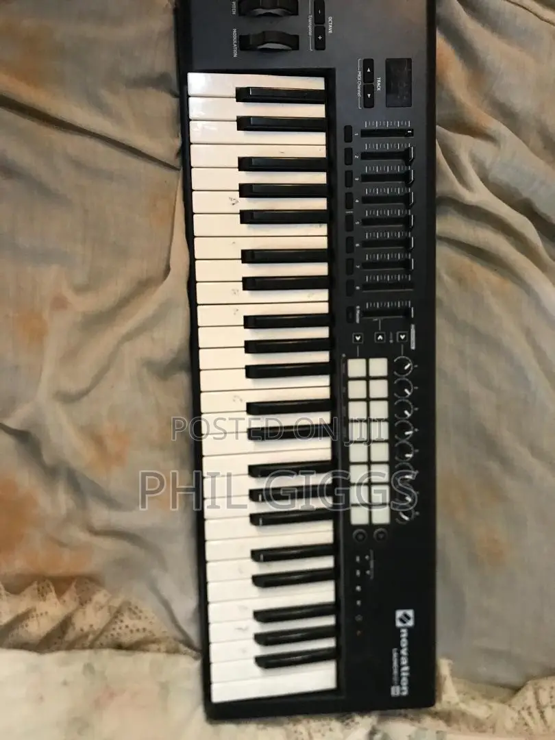 Novation 49 Midi Keyboard
