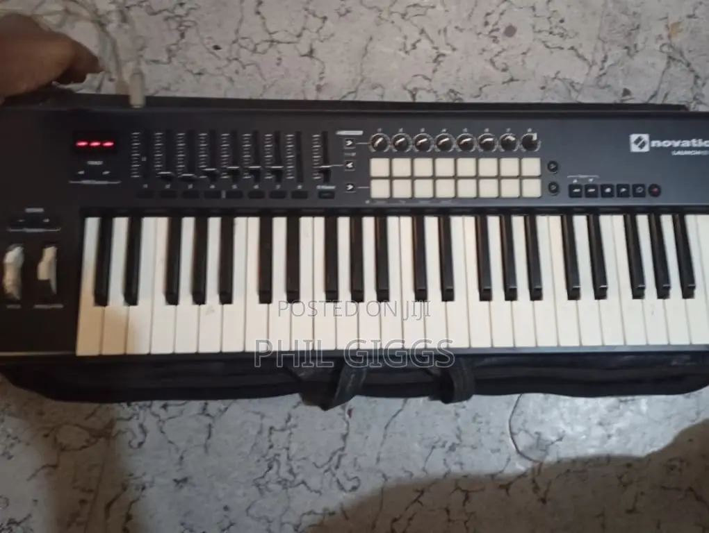 Novation 49 Midi Keyboard
