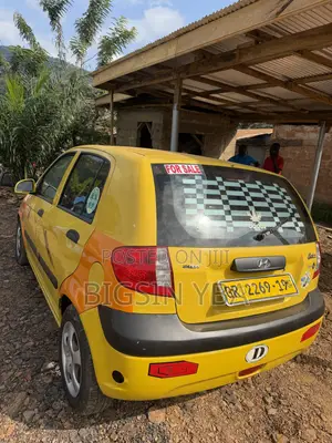 Hyundai Getz 1.1 2010 Yellow