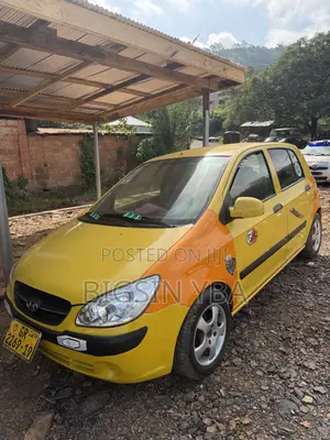 Hyundai Getz 1.1 2010 Yellow