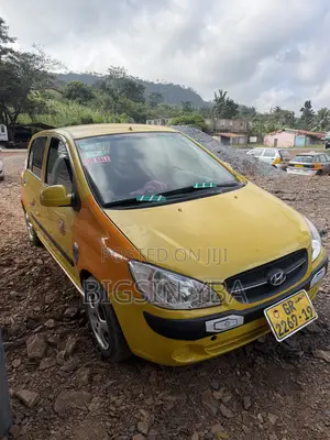 Hyundai Getz 1.1 2010 Yellow