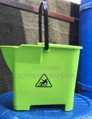 14L Plastic Mop Bucket With Wringer, Handle & Wet Floor Warning