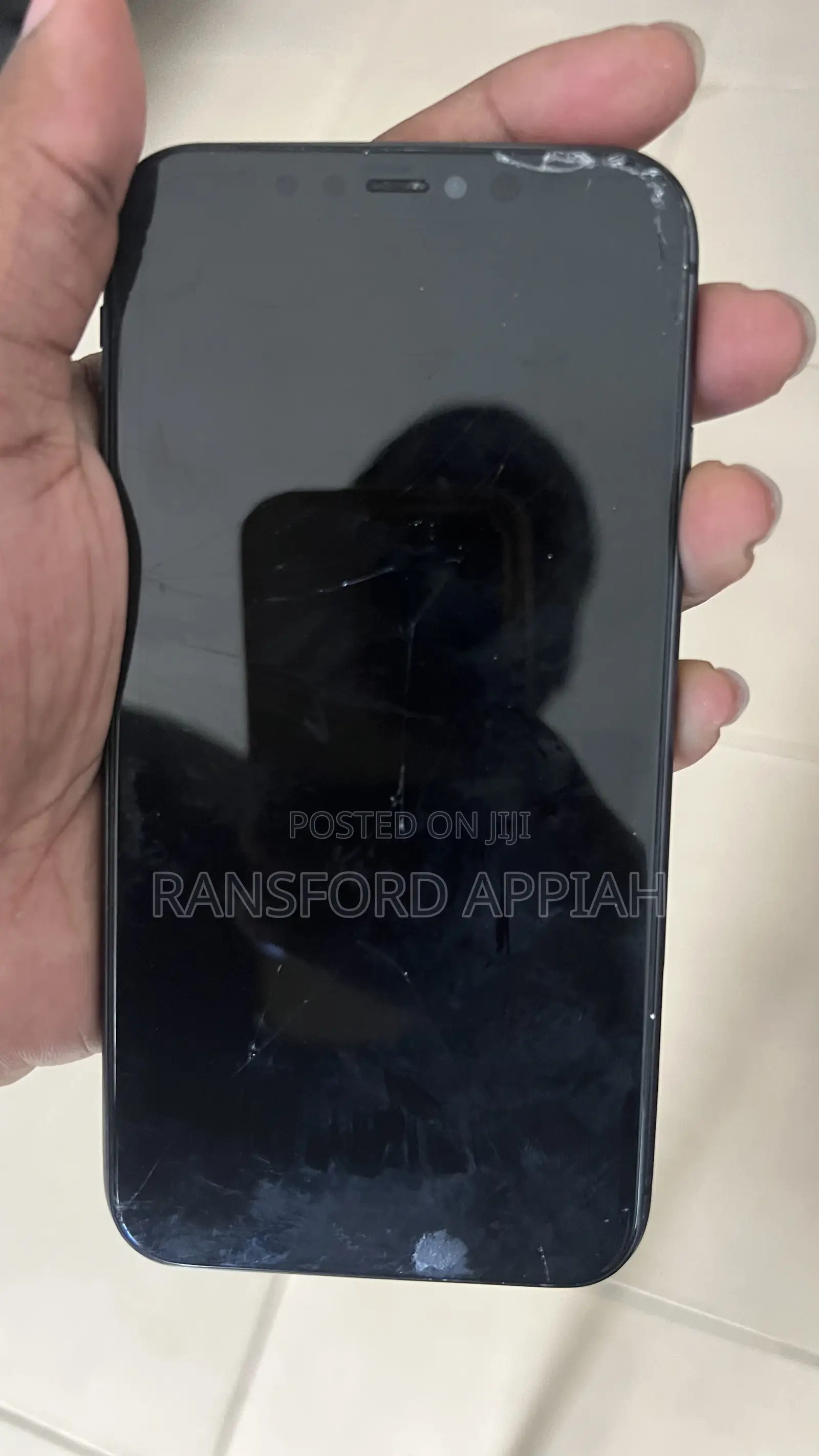 Apple iPhone 11 64 GB Black