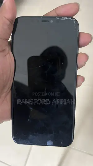 Apple iPhone 11 64 GB Black