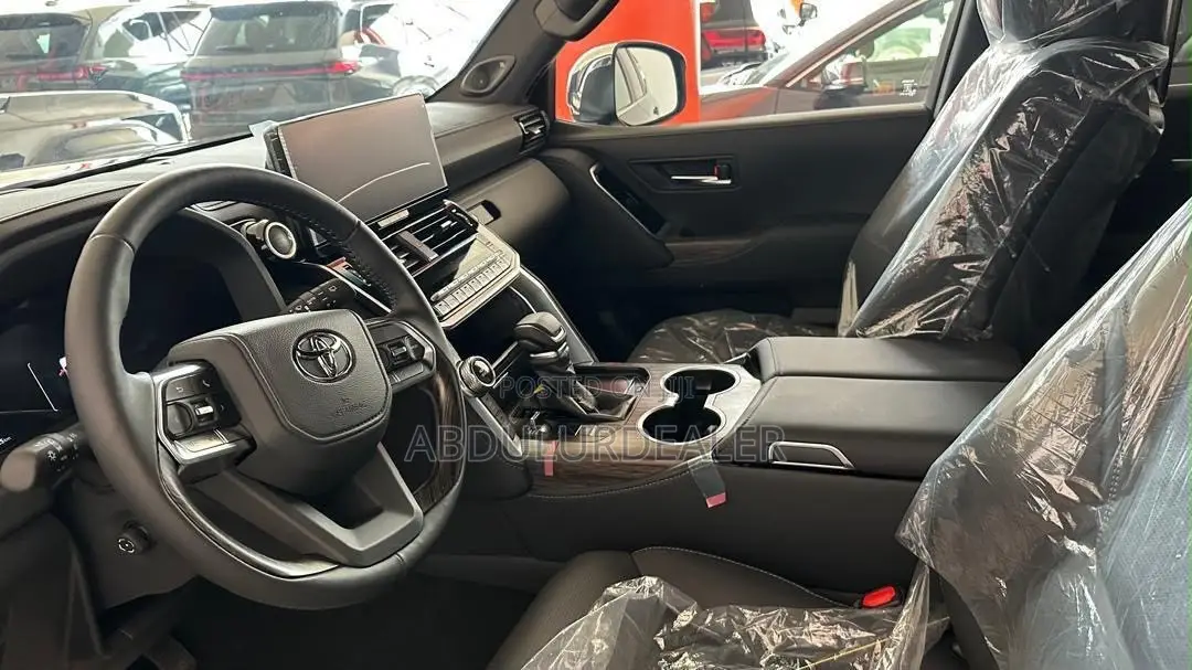 New Toyota Land Cruiser 2025 Black