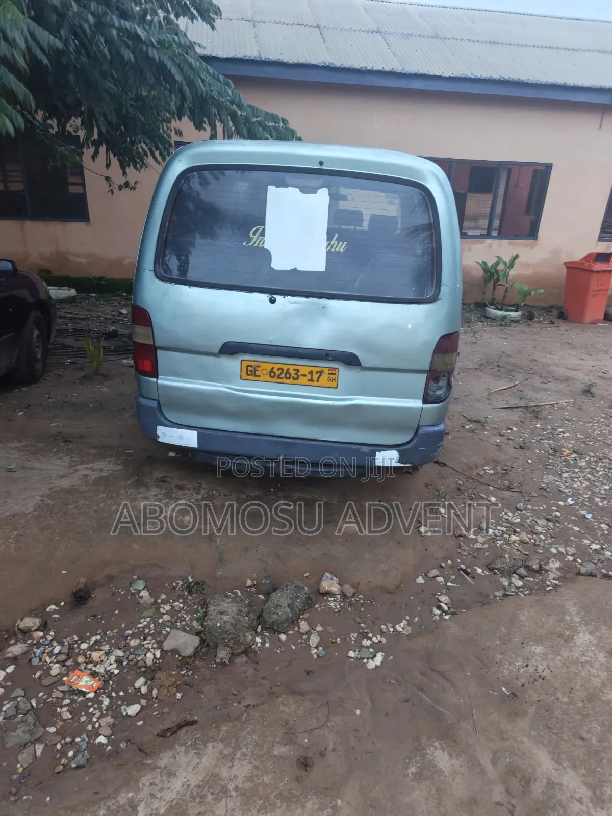 Toyota Grand HiAce 2002 Blue