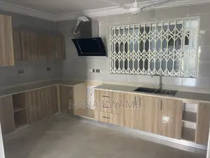 Furnished 4bdrm Apartment in Teach-Emena, Kumasi Metropolitan for rent