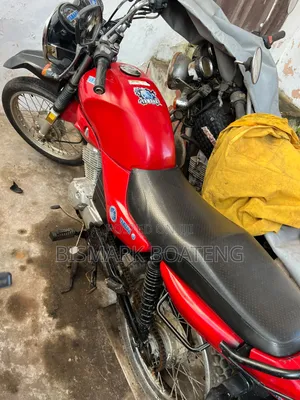 Yamaha YBR125 2020 Red