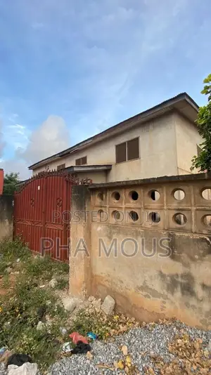 4bdrm House in Achimota for sale