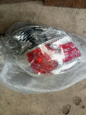 Toyota Matrix 2003-2008 Taillight Pair