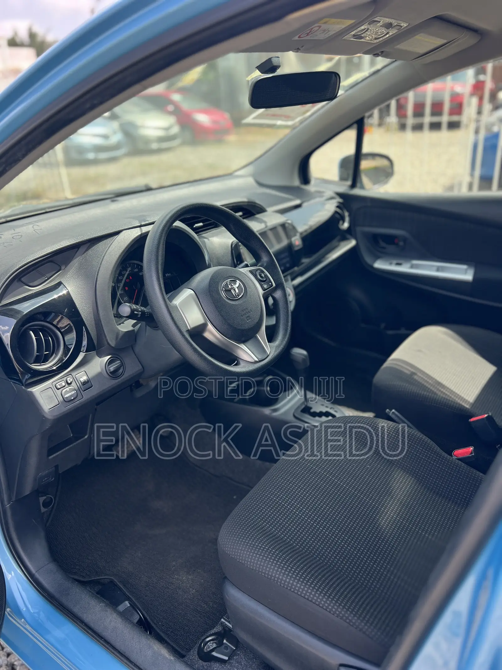 Toyota Vitz 1.3 AWD 3dr 2015 Blue