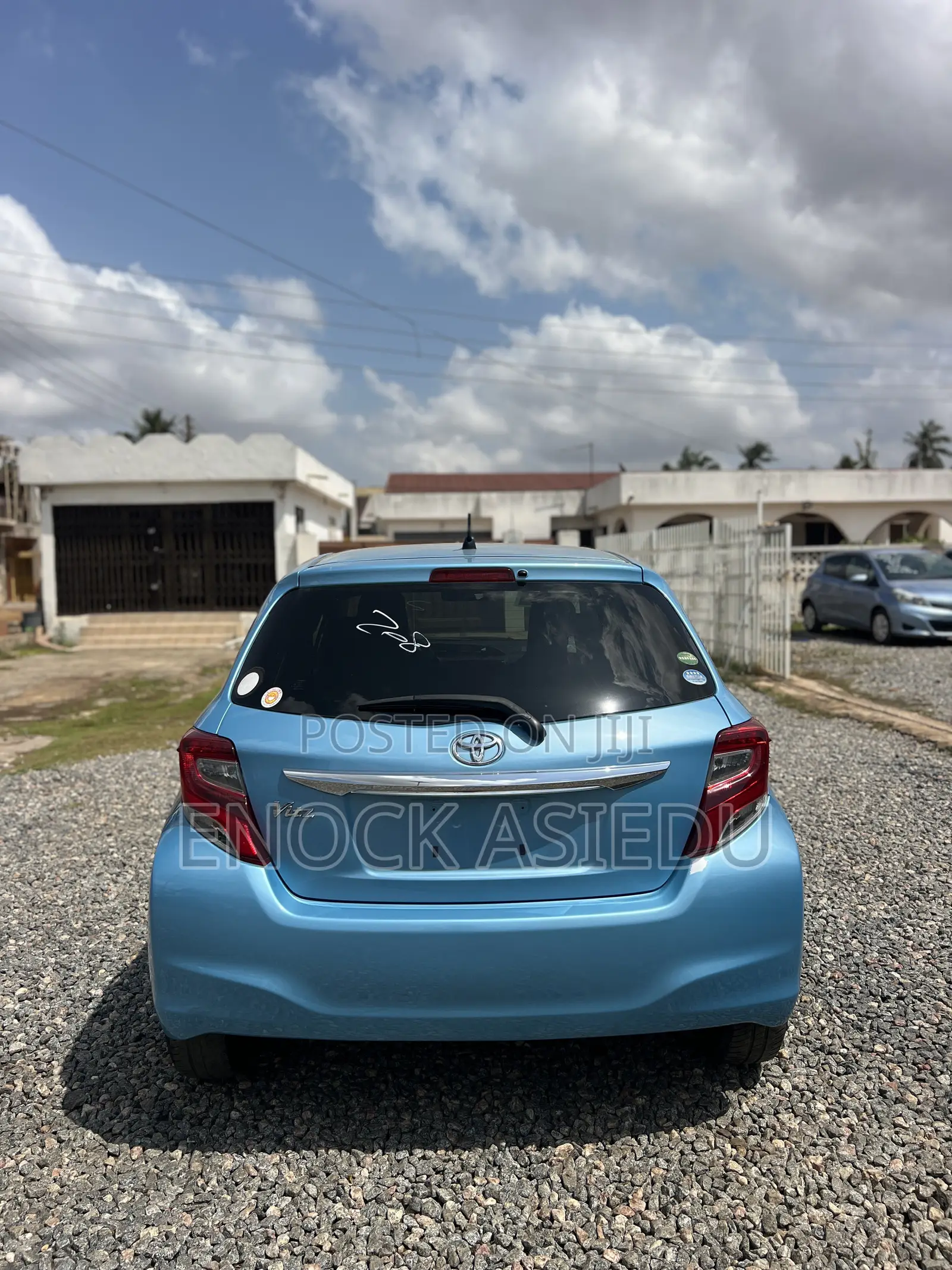 Toyota Vitz 1.3 AWD 3dr 2015 Blue