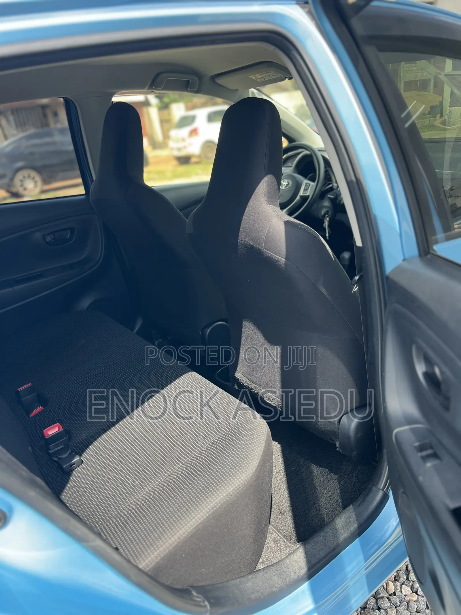 Toyota Vitz 1.3 AWD 3dr 2015 Blue