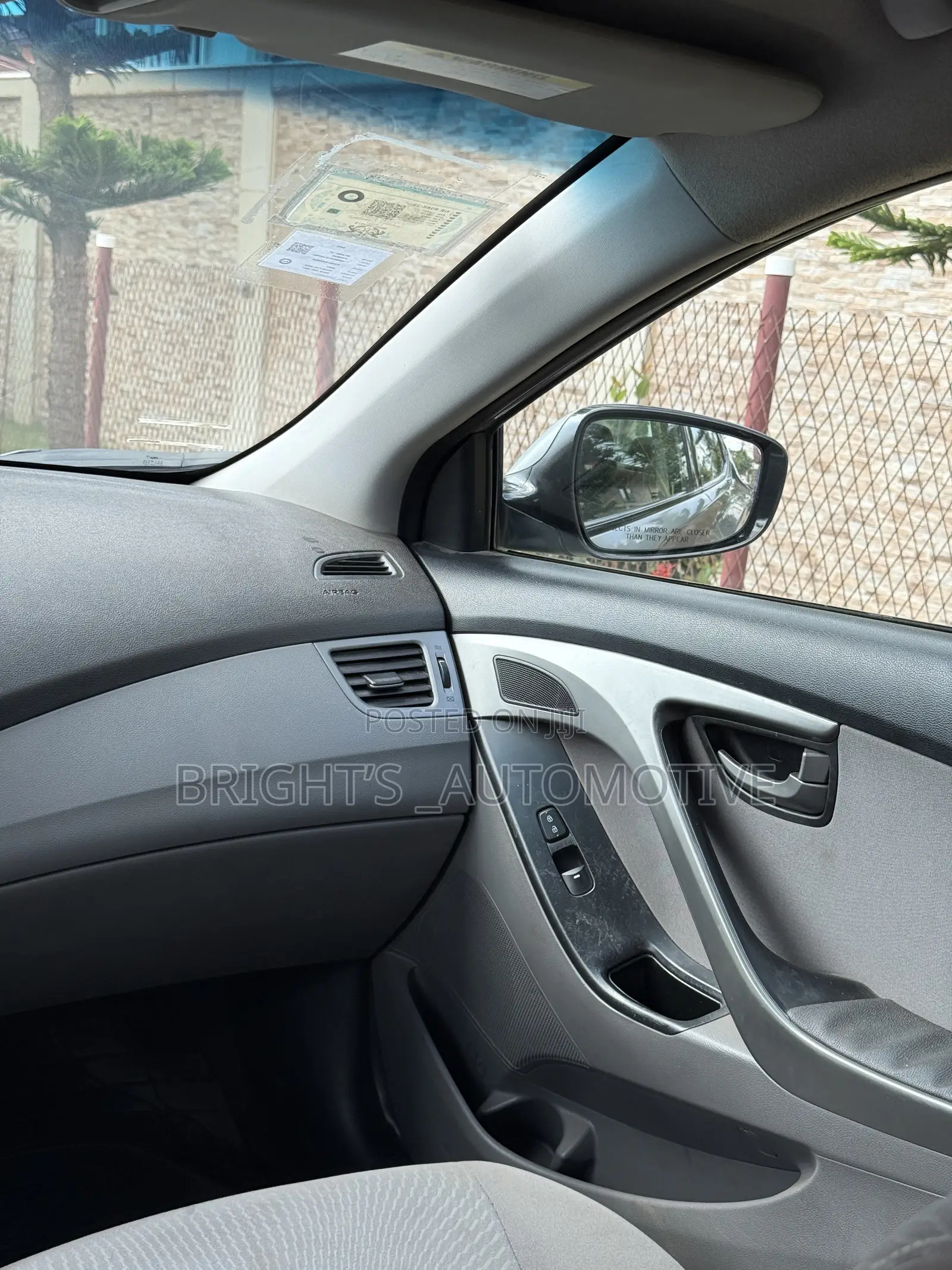Hyundai Elantra SE Sedan FWD (1.8L 4cyl 6M) 2016 Silver