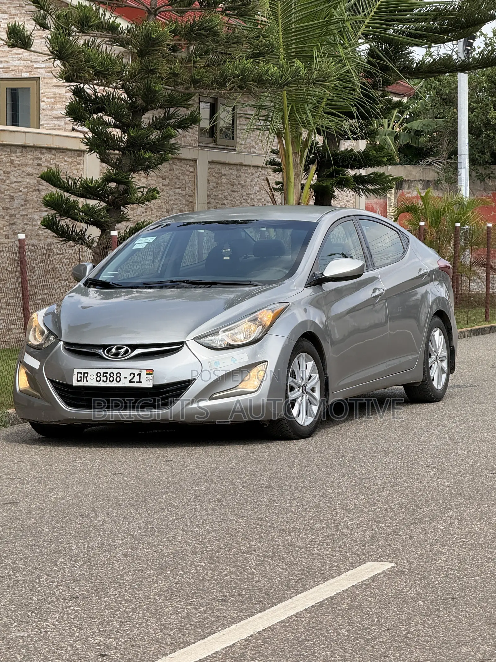 Hyundai Elantra SE Sedan FWD (1.8L 4cyl 6M) 2016 Silver
