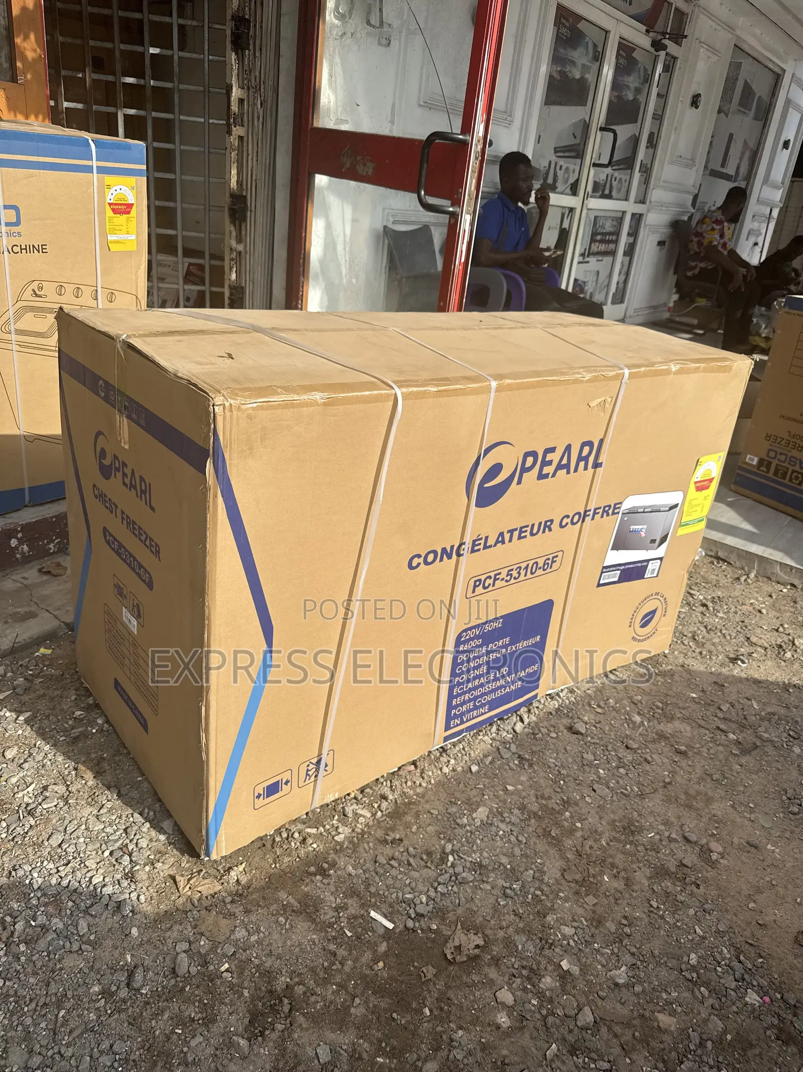 Beat Buy Fir Less Chest Freezer 508L Double Door Pearl