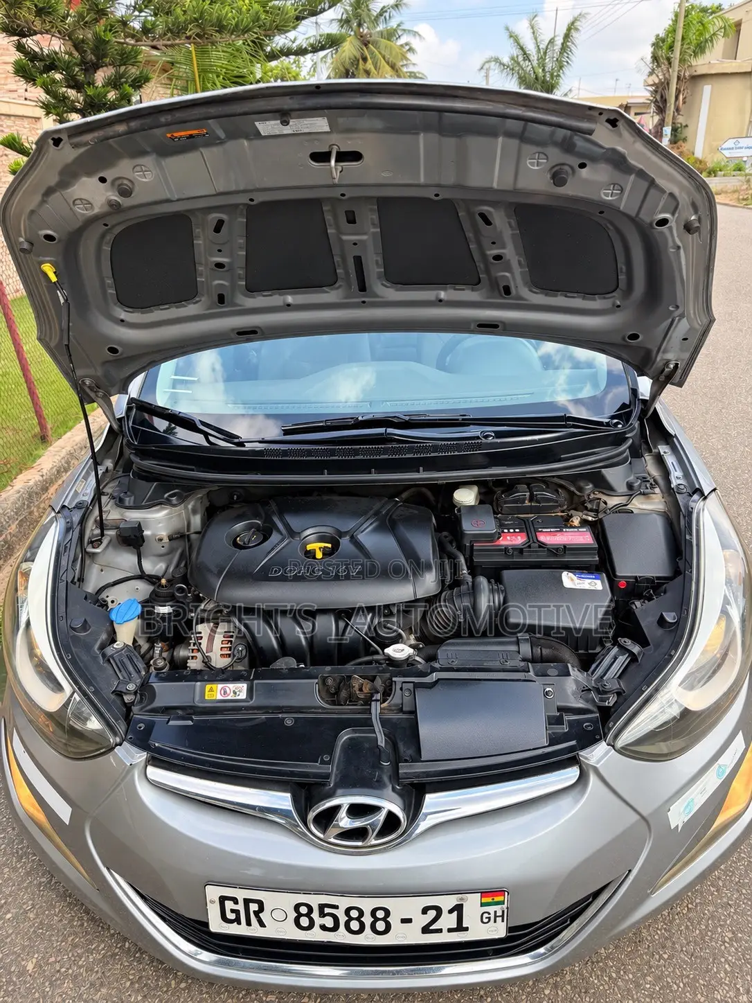 Hyundai Elantra SE Sedan FWD (1.8L 4cyl 6M) 2016 Silver