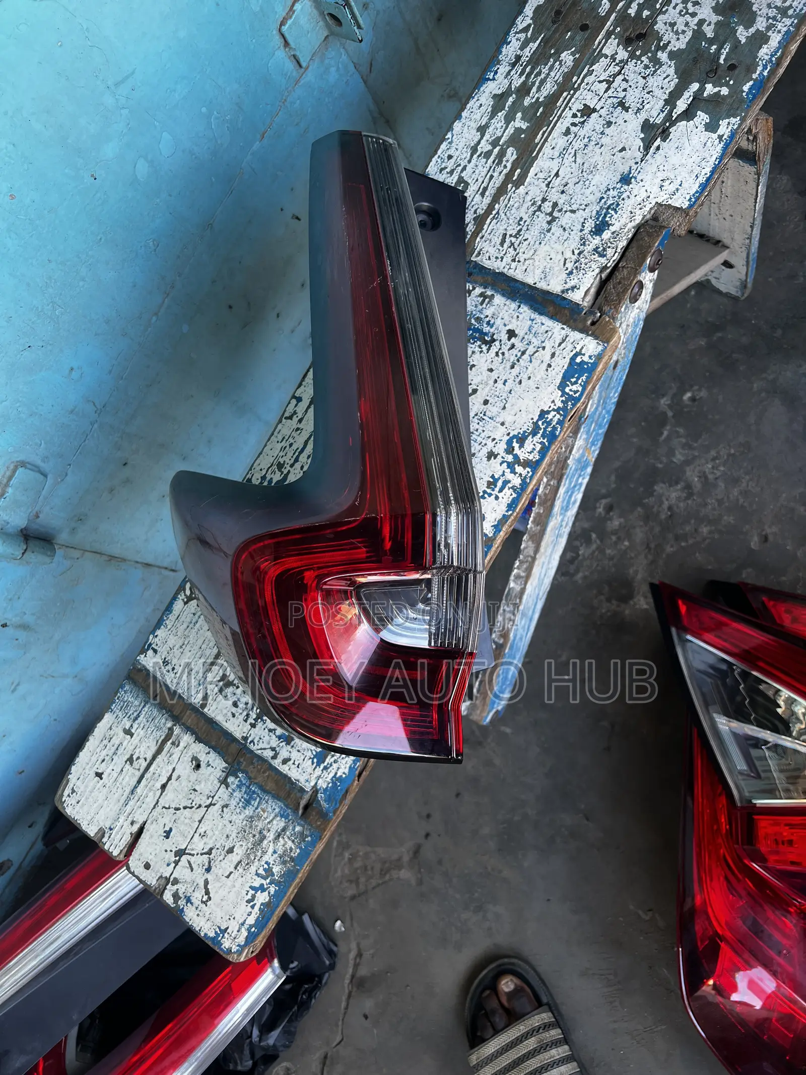 Honda CR-V 2019 2020 2021 2022 Tail Light Left Side