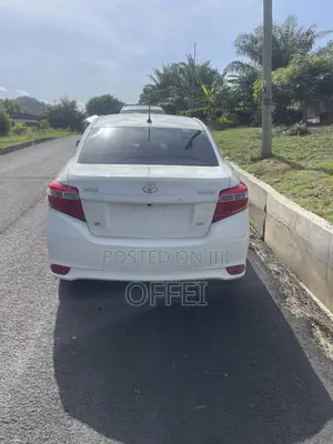 Toyota Yaris 2016 White