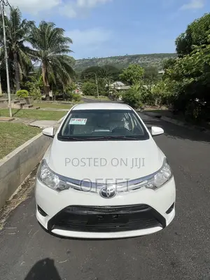 Toyota Yaris 2016 White