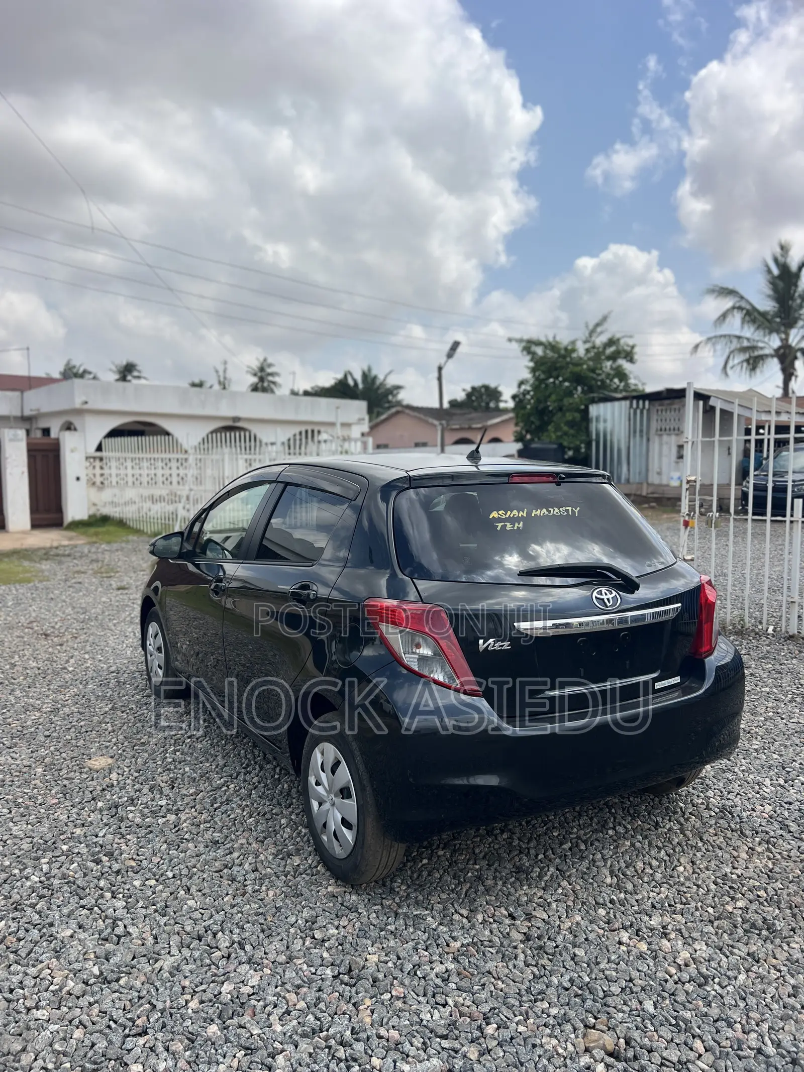 Toyota Vitz 1.3 AWD 3dr 2014 Black