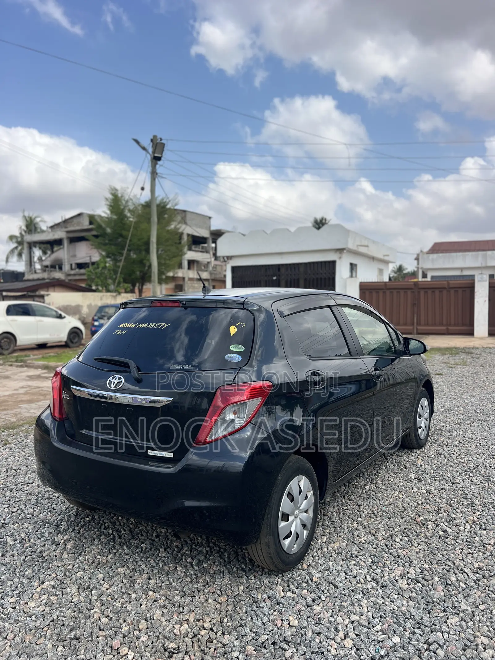 Toyota Vitz 1.3 AWD 3dr 2014 Black