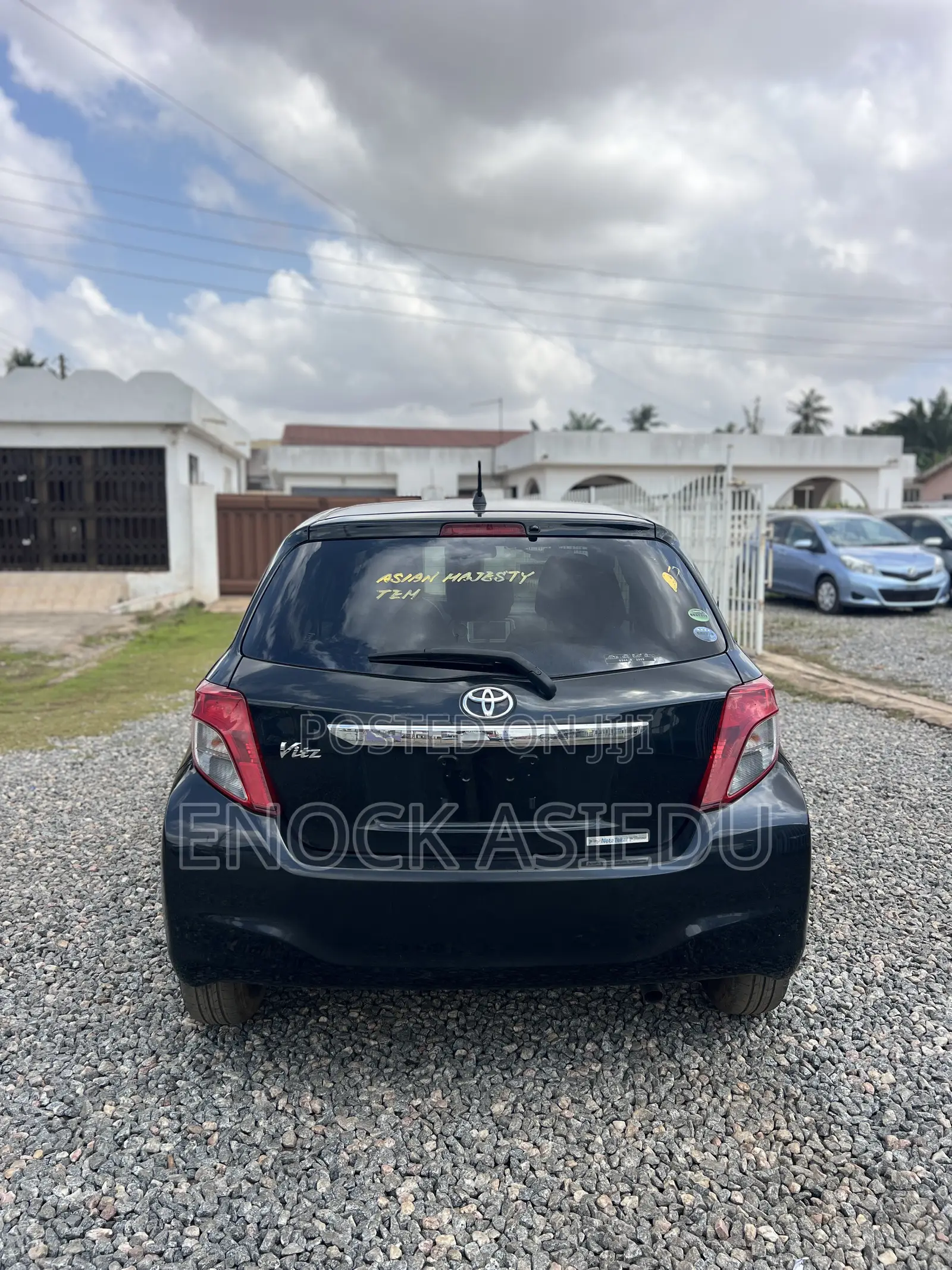 Toyota Vitz 1.3 AWD 3dr 2014 Black