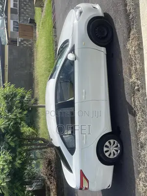 Toyota Yaris 2016 White