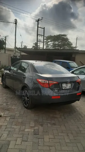 Toyota Corolla 2017 Gray