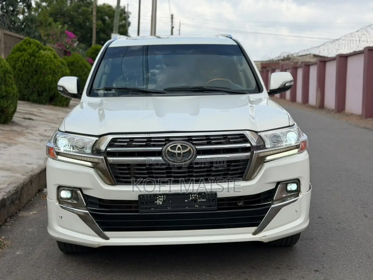 Toyota Land Cruiser 4.5 V8 GXR 2011 White