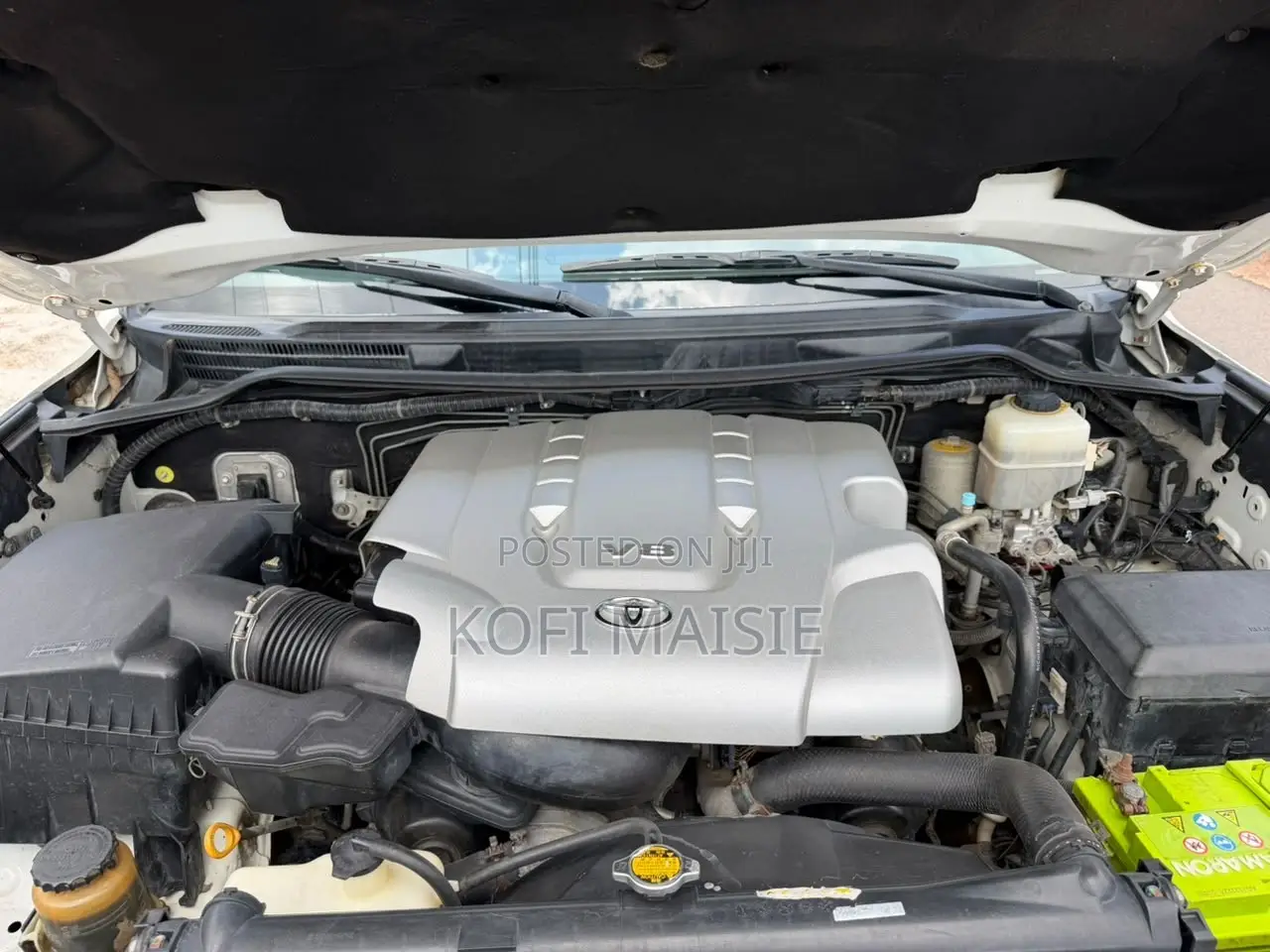 Toyota Land Cruiser 4.5 V8 GXR 2011 White