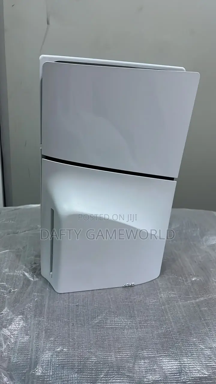 PS5 Slim Uk Used With 8 Loaded Games