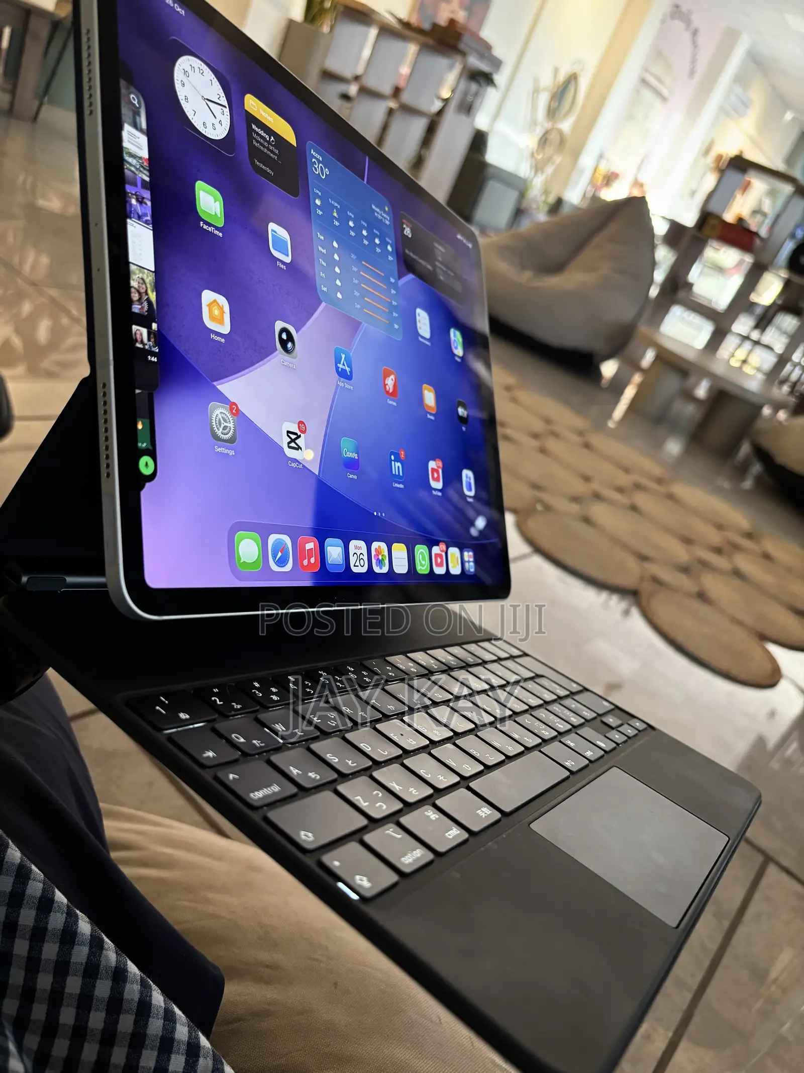 Apple iPad Pro (2022) 1 TB Gray
