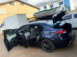 Toyota Corolla SE 2023 Blue