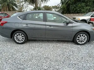 Nissan Sentra 2017 Silver