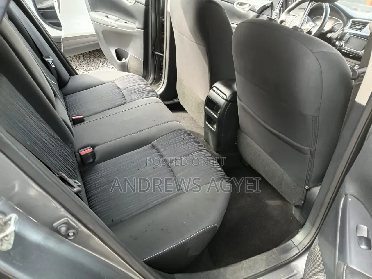 Nissan Sentra 2017 Silver