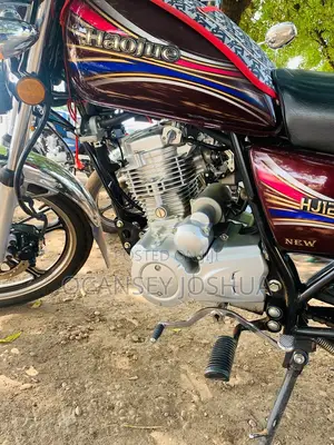 New Haojue HJ125-8K 2026 Red
