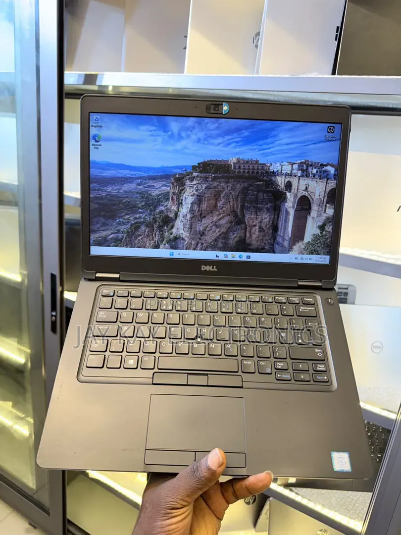 Laptop Dell Latitude 5490 8GB Intel Core i5 SSD 256GB