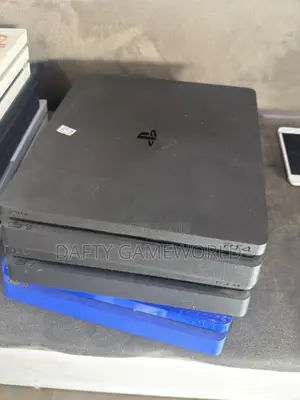 PS4 Slim Uk Used