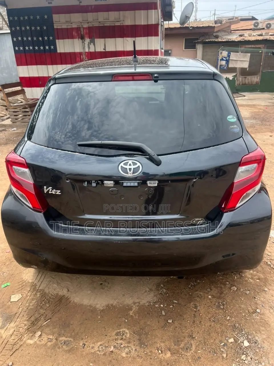 Toyota Vitz 1.3 FWD 5dr 2015 Black