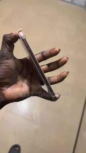 Apple iPhone 8 64 GB Gold