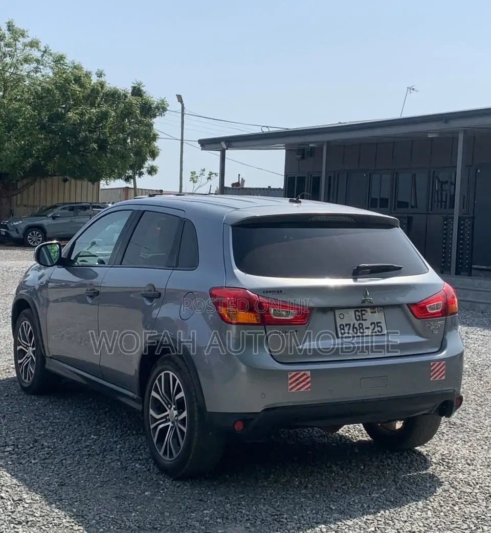 Mitsubishi Outlander 2016 Silver