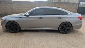 Honda Accord Sport (1.5L 4cyl Turbo CVT) 2019 Gray