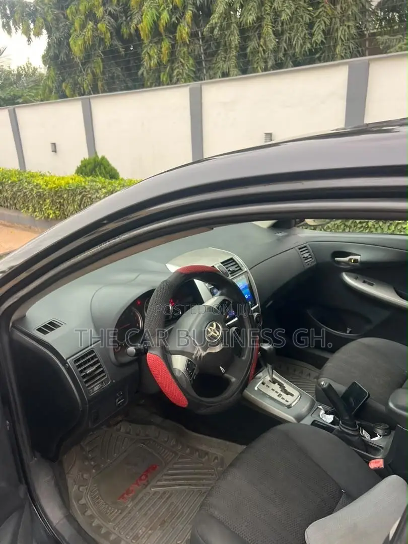 Toyota Corolla S 4dr Sedan (1.8L 4cyl 4A) 2011 Black