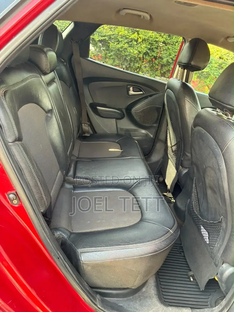 Hyundai Tucson 2014 Red