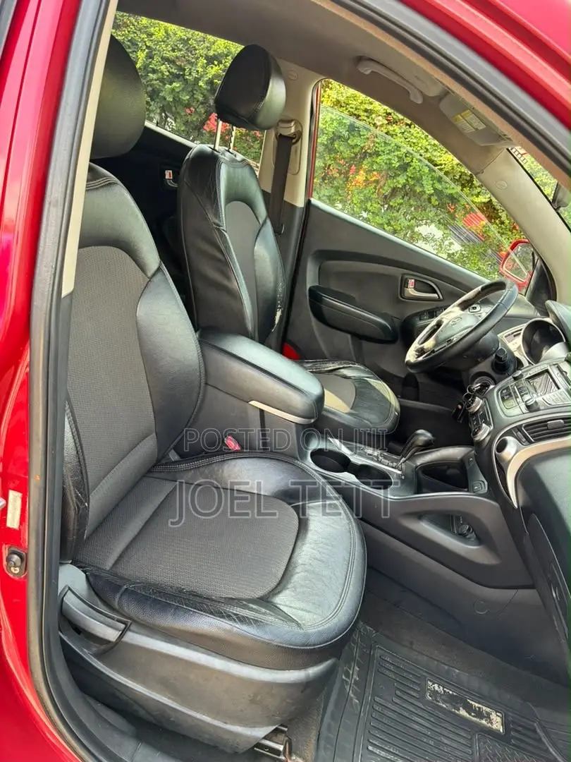Hyundai Tucson 2014 Red