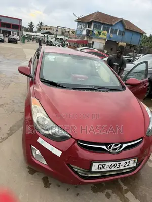 Hyundai Elantra 2013 Red