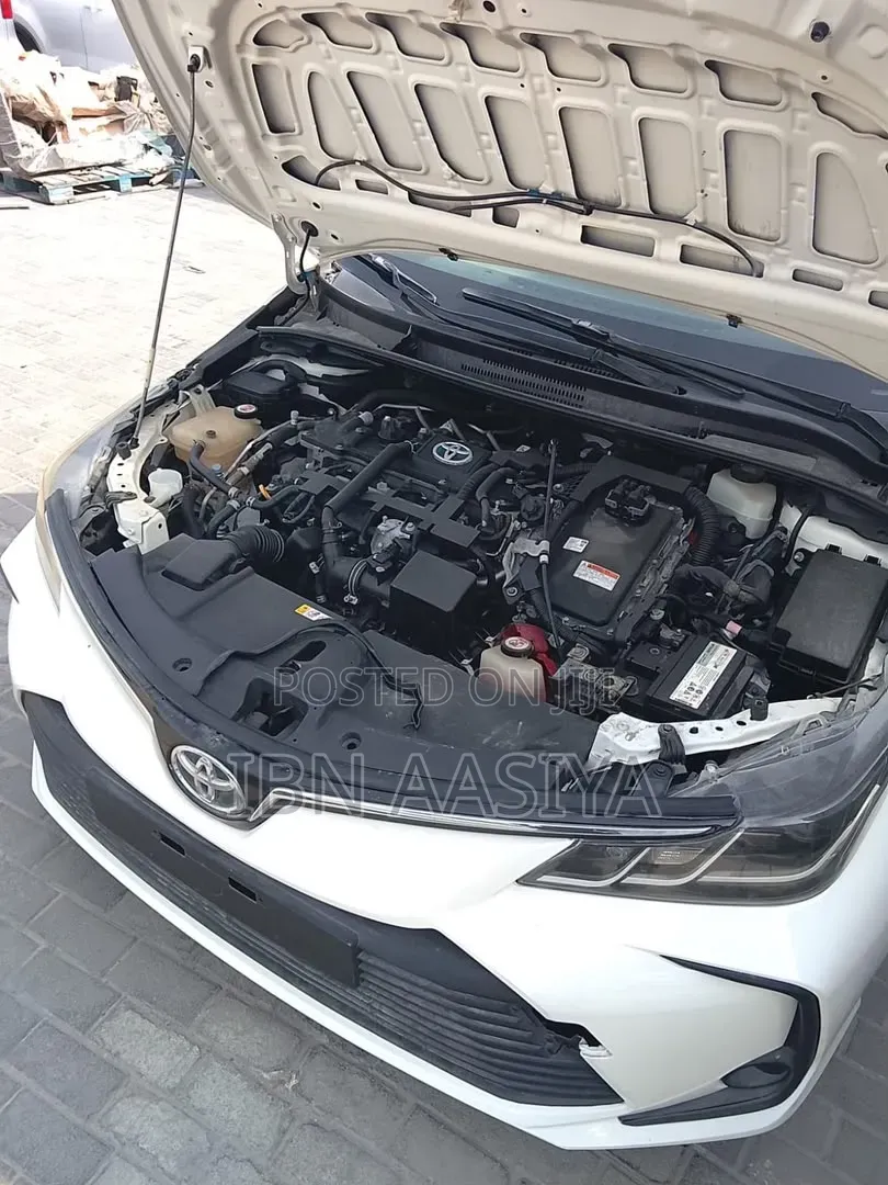 Toyota Corolla L 2020 White